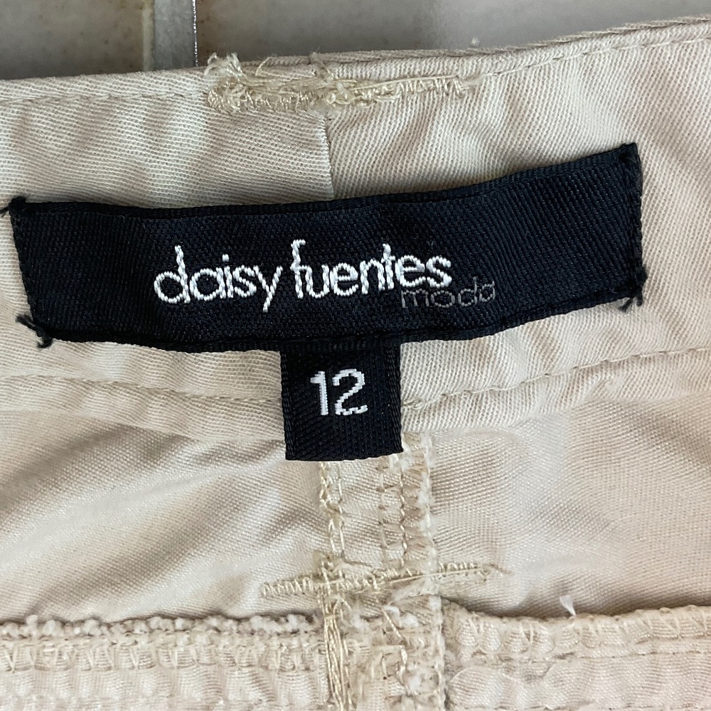 Daisy Fuentes Weekender Tan Cargo Pants – Women’s Size 12 - Picture 5 of 11